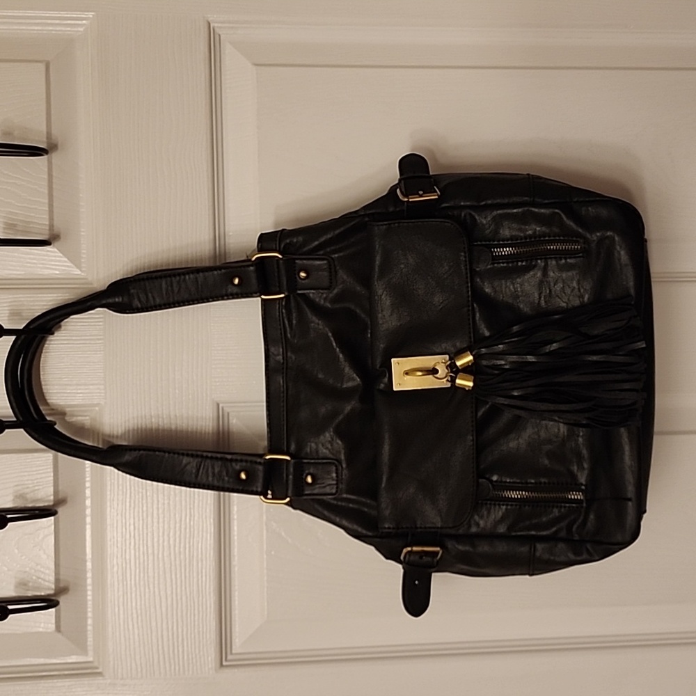 Bueno bag....black with tassels